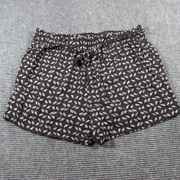Maurices Women’s XL Black White Patterned Drawstring Shorts Rayon - Picture 1 of 6